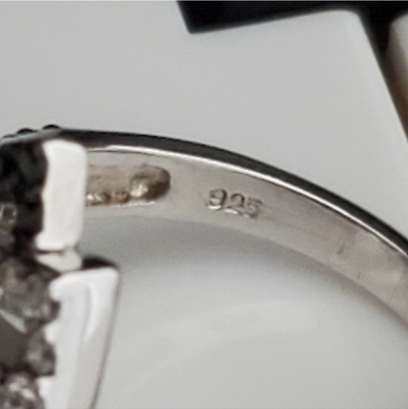 NEW 925 Sterling Silver Ring - Picture 5 of 10